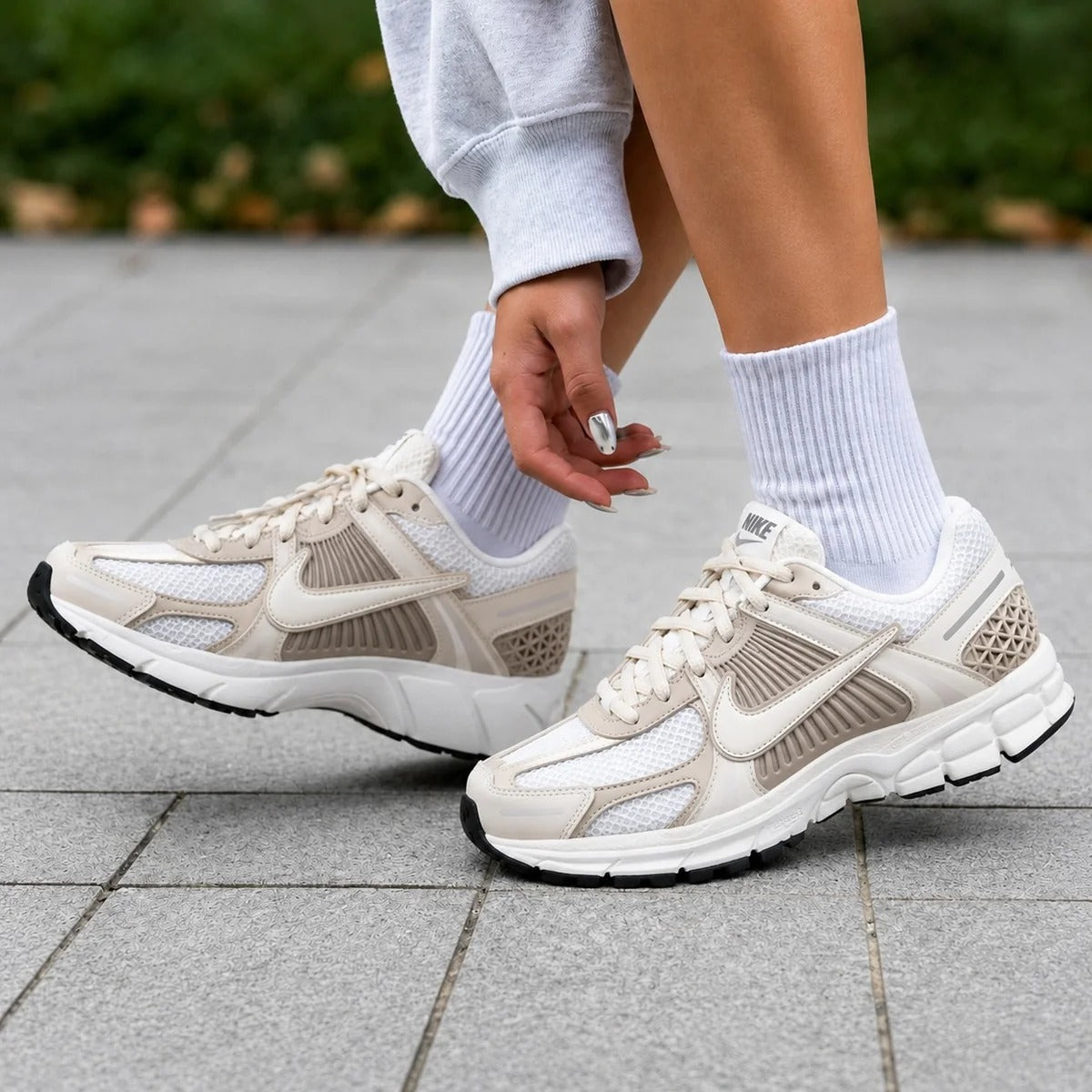 TENIS VOMERO 5 CREMA