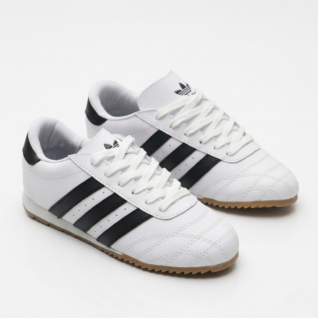 Tenis Adidas Taekwondo Marrrón